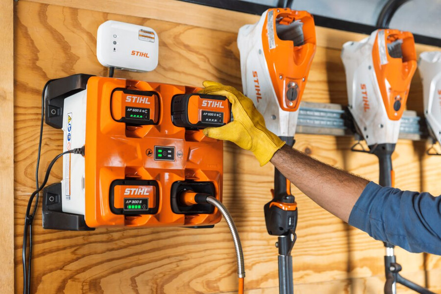 al 301-4 multi-battery charger