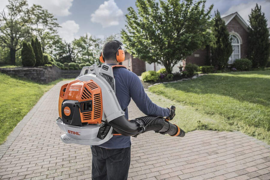 br 800 gasoline backpack blower