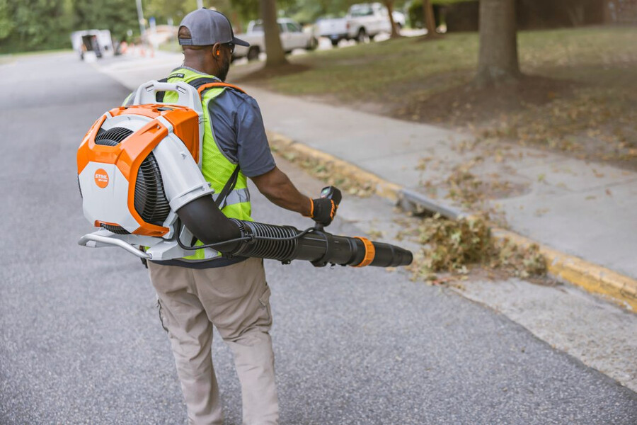 bra 600 battery backpack blower