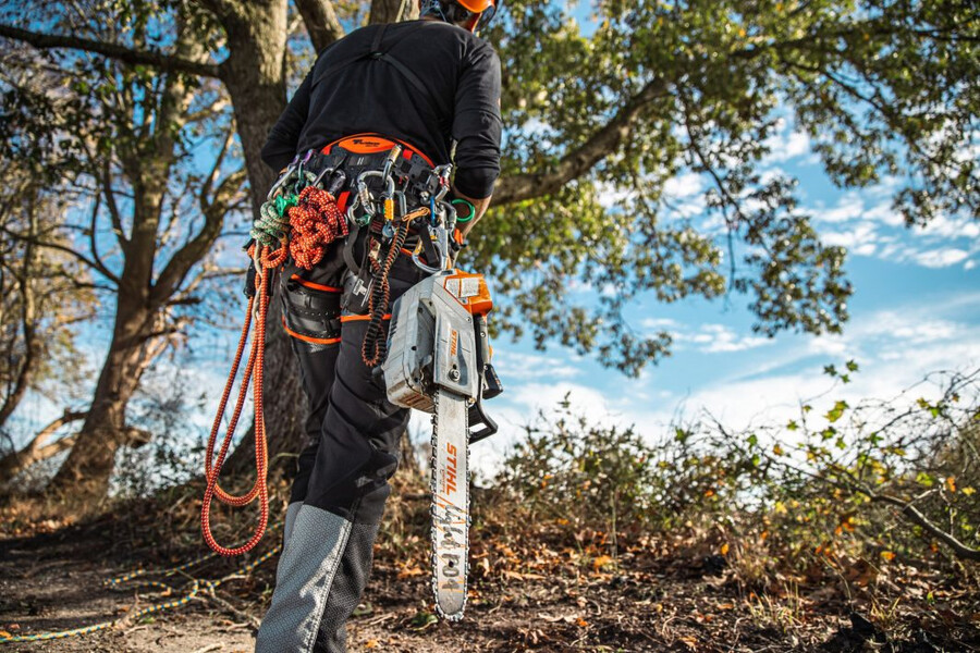 msa 220 tc-o battery powered chainsaw