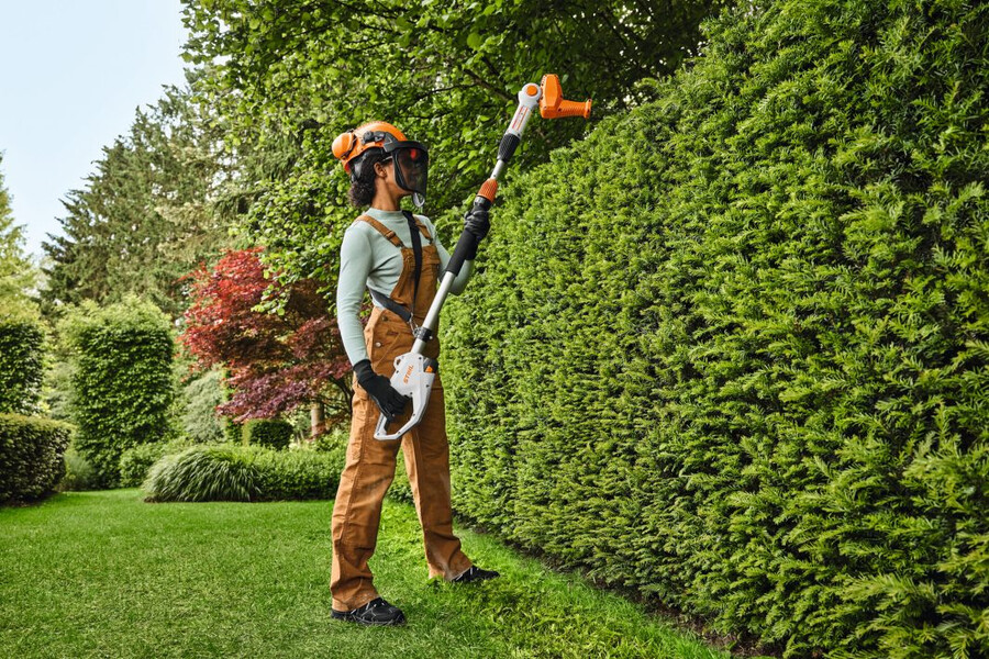 hla 40 battery powered extended-reach hedge trimmer